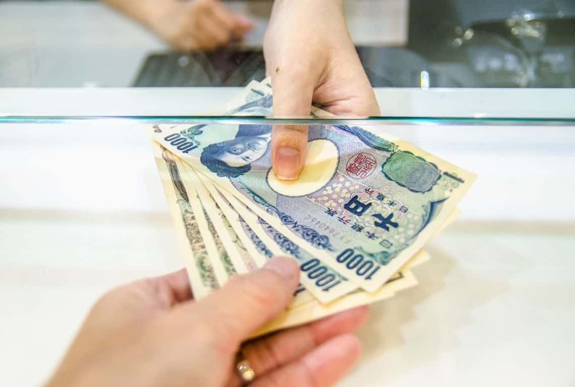 Guide to Japanese Currency for Tourists Guide to Japanese Currency for Tourists