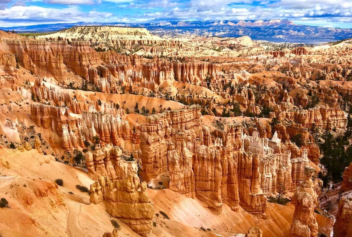 Peek-A-Boo Trail In Bryce Canyon