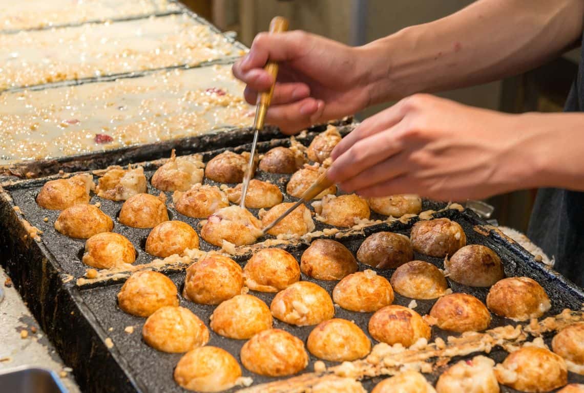What to Do in Shinsekai Takoyaki