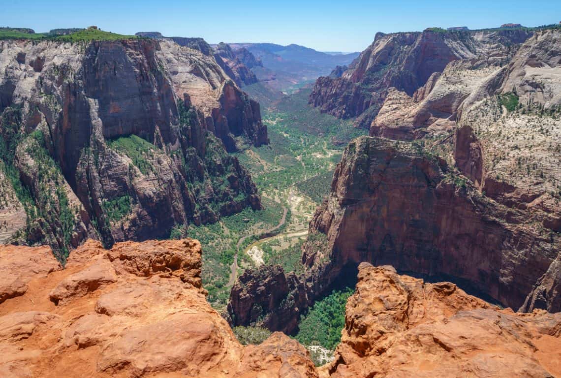 Observation Point Hike to Zion's Best View via East Mesa Trail 