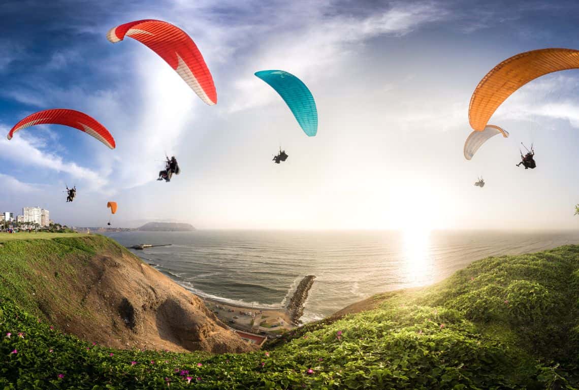 Paragliders in Miraflores