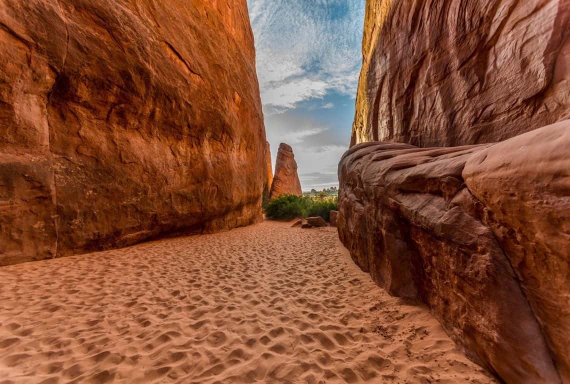 Sand Stone Arch Trail