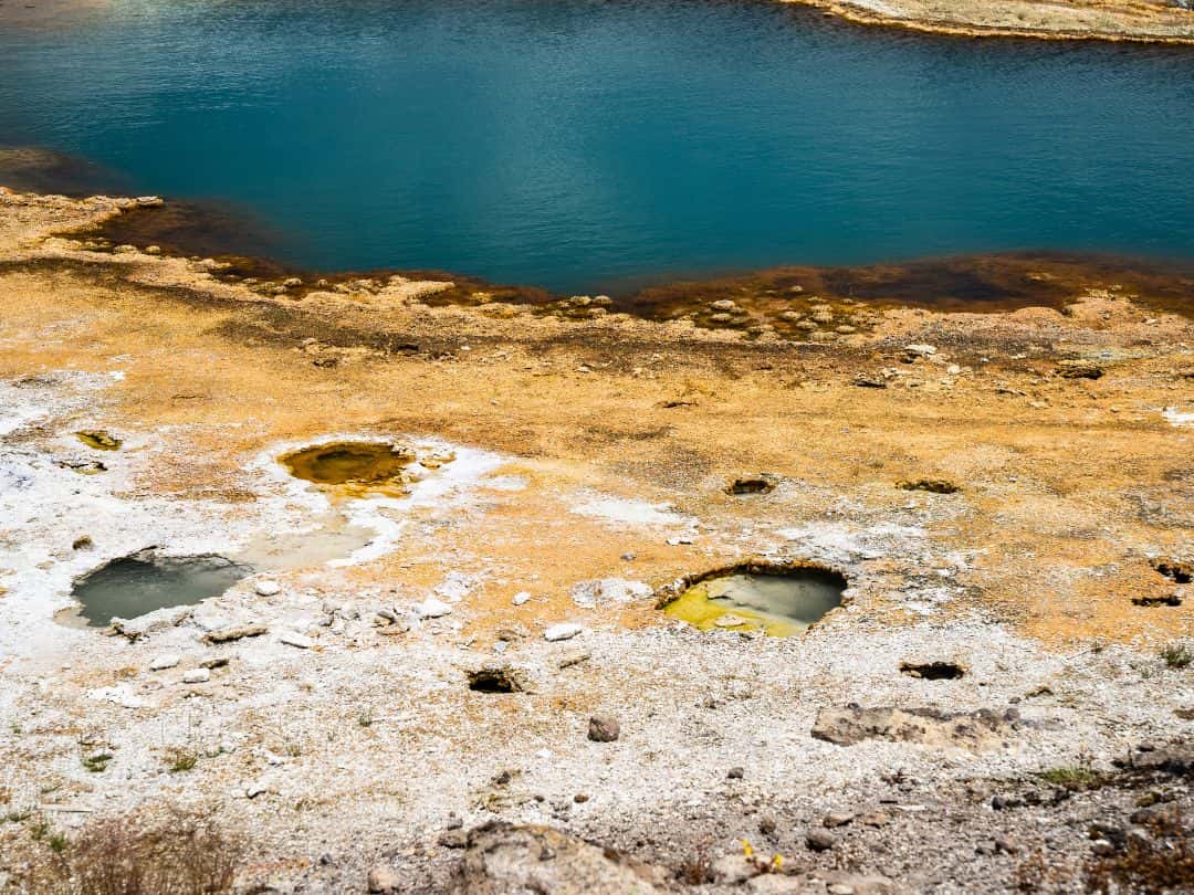 Black Opal Pool in Biscuit Basin