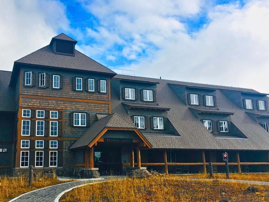 Canyon Lodge and Cabins in Yellowstone