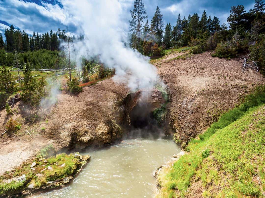 Dragon's Mouth in Mud Volcano Area