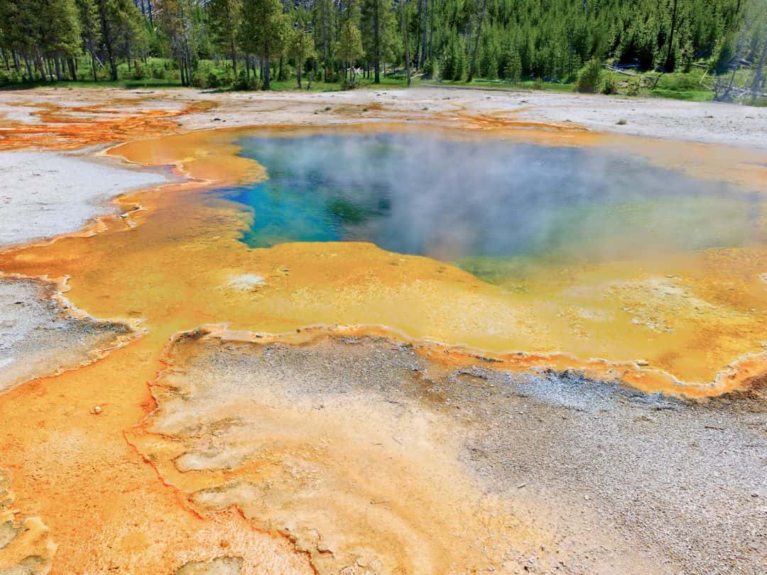 Best Stops on Yellowstone Lower Loop Drive Emerald Pool in Yellowstone