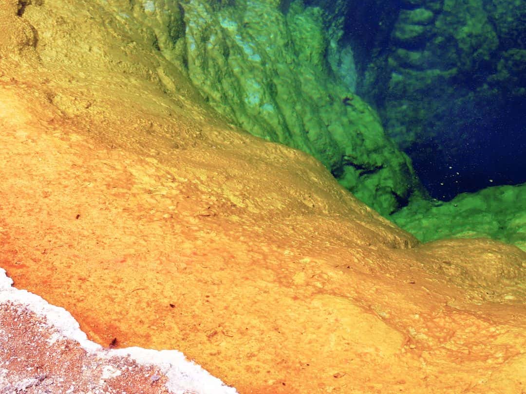 Morning Glory Pool