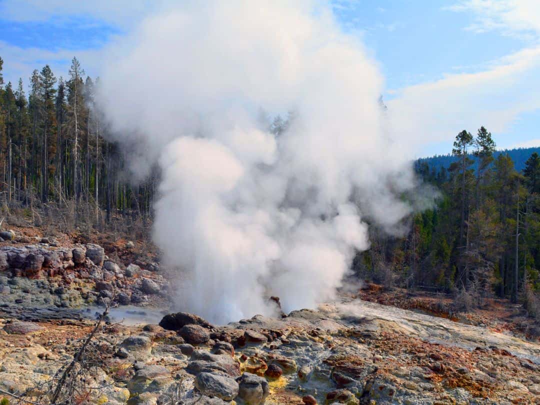 Best Stops on Yellowstone Lower Loop Drive Steamboat Geyser