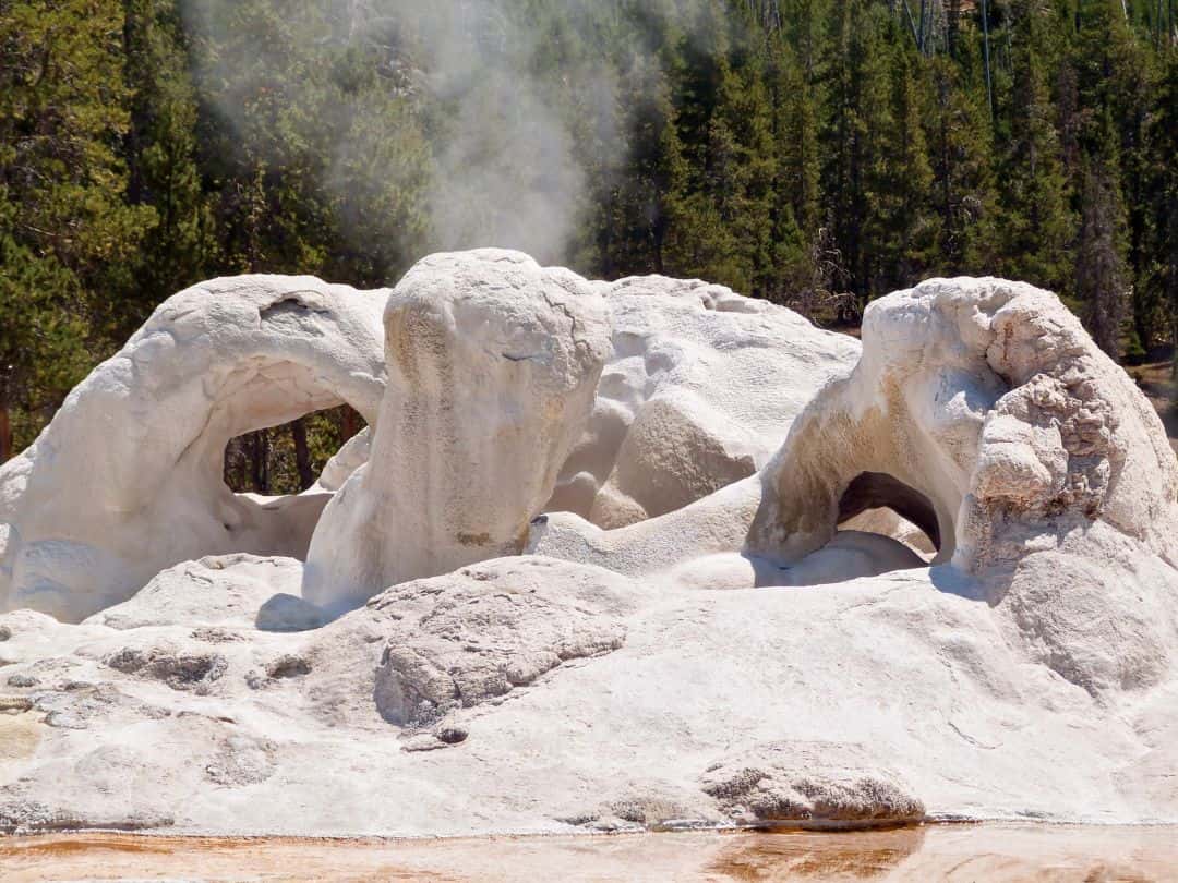 Grotto Geyser