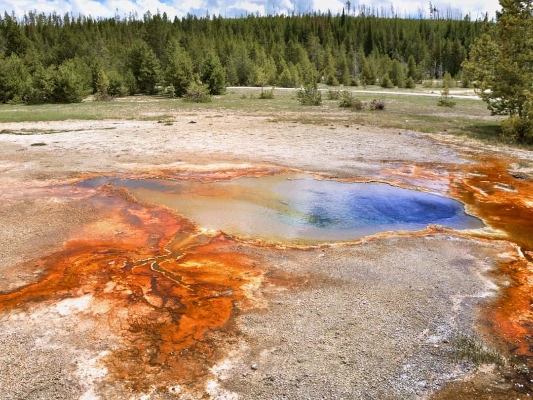 Guide to the Upper Geyser Basin Rusty Geyser