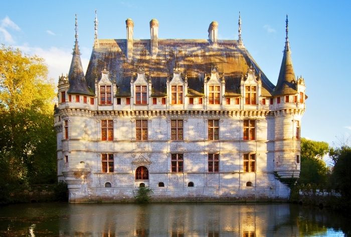 What to See at Chateau d'Azay-le-Rideau Chateau d'Azay-le-Rideau