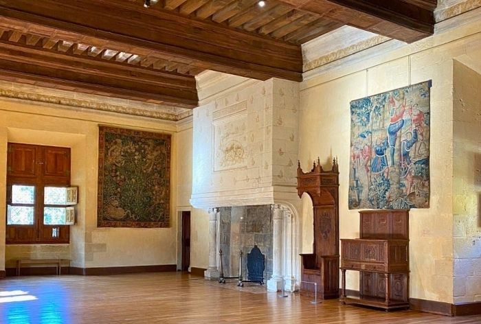 What to See at Chateau d'Azay-le-Rideau The Great Hall at Chateau d'Azay-le-Rideau